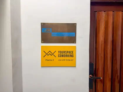 Entrada al coworking
